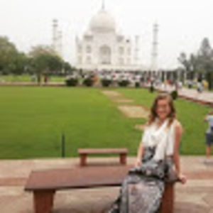 Meet your Posher, Becki